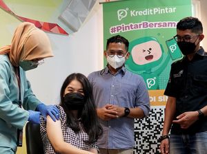 Kejar Target Vaksinasi untuk Mengurangi Risiko Penyebaran Omicron