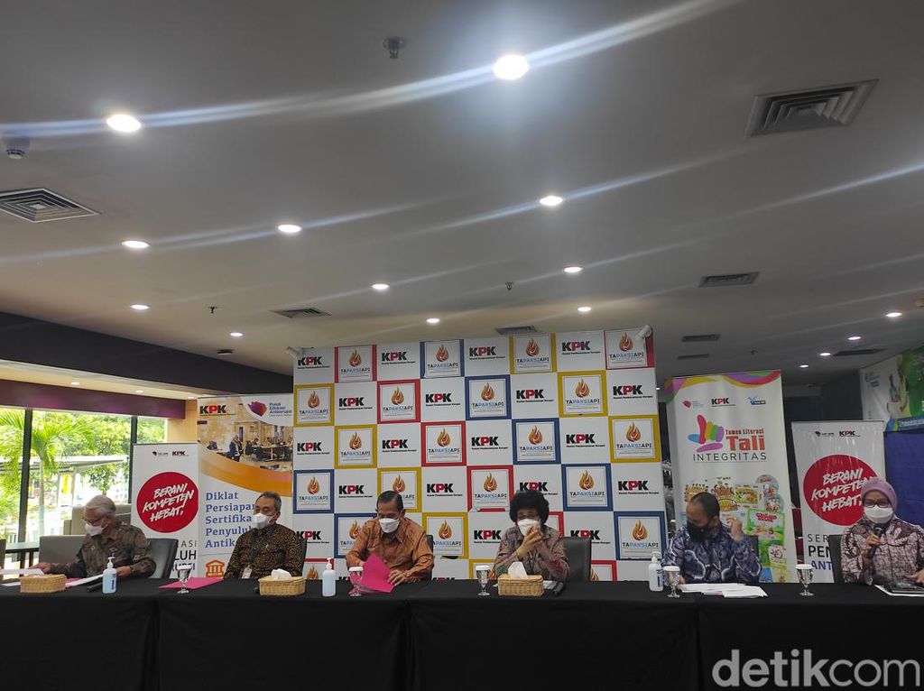 Jokowi Bentuk Dewas KPK demi Awasi Penyalahgunaan Kewenangan, tapi Kini... Jokowi Bentuk Dewas KPK demi Awasi Penyalahgunaan Kewenangan, tapi Kini...