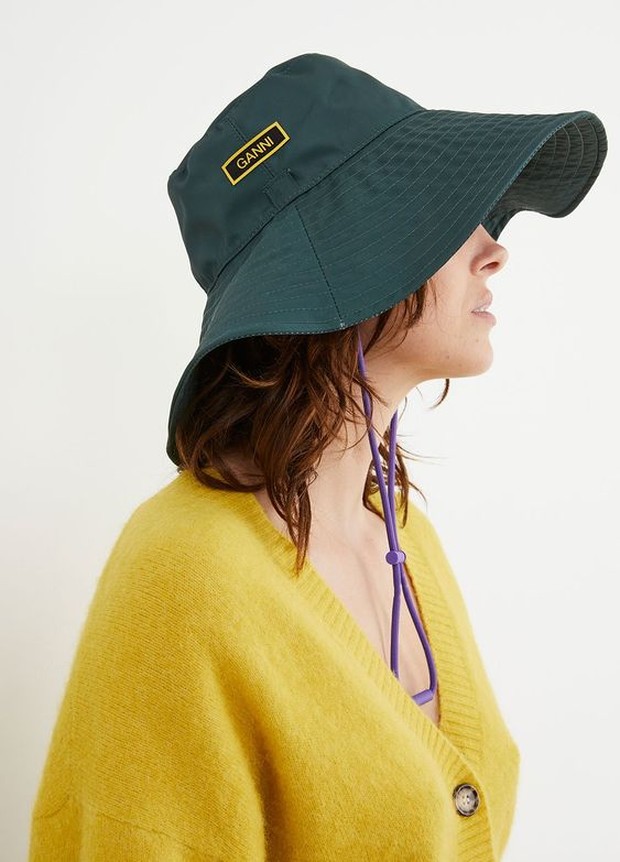 Pakailah oversize bucket hat