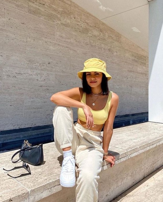 Pakailah bucket hat berwarna terang