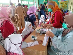 Kebut Vaksinasi, Pemkot Cirebon Sasar Wilayah Sulit Dijangkau