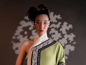 Koleksi Imlek 2022 Sebastian Gunawan, Dimeriahkan Hanbok Korea dan Kimono Koleksi Imlek 2022 Sebastian Gunawan, Dimeriahkan Hanbok Korea dan Kimono