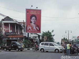 Puan Datang, Truk Pasir Dilarang dan Baliho Besar Dipasang