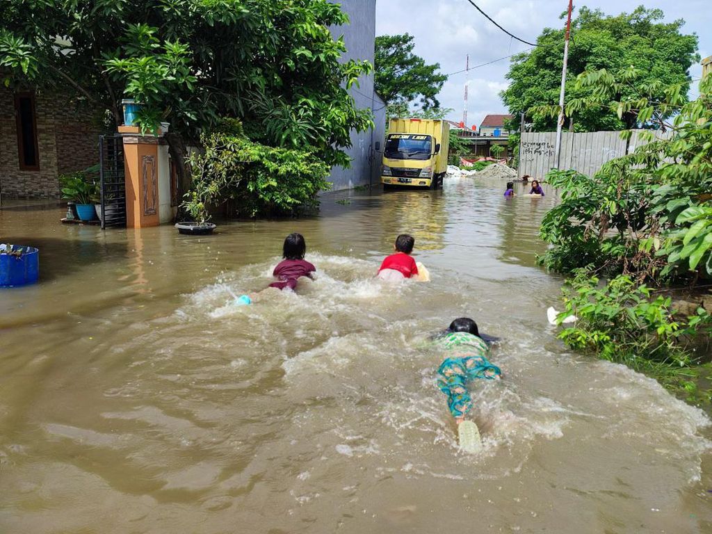 Banjir Landa Benda Tangerang, Diduga Akibat Luapan Saluran Air Tol JOR II