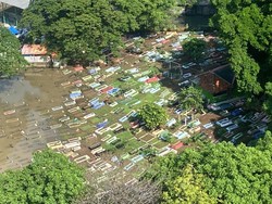 TPU Kober Jakbar Banjir, Camat Cengkareng Minta Pemkot Sediakan Pompa