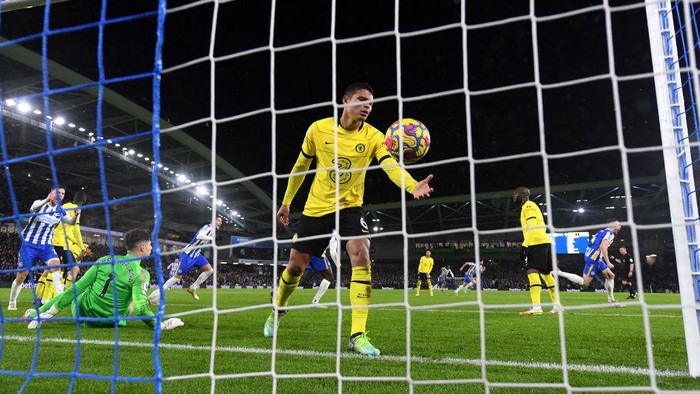 BRIGHTON, ENGLAND - JANUARY 18: Thiago Silva of Chelsea reacts to their sides conceding the first goal scored by Adam Webster of Brighton & Hove Albion (Obscured Right) during the Premier League match between Brighton & Hove Albion and Chelsea at American Express Community Stadium on January 18, 2022 in Brighton, England. (Photo by Mike Hewitt/Getty Images)