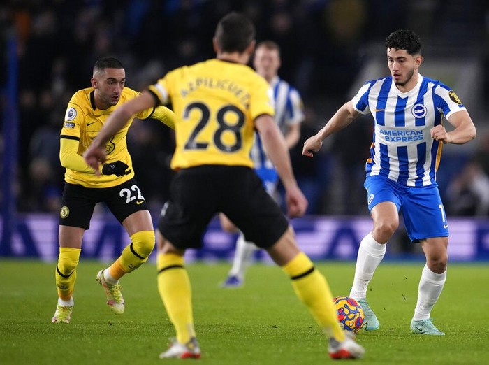 Tak ada pemenang dalam laga Brighton & Hove Albion vs Chelsea. The Blues unggul melalui Hakim Ziyech, namun dibalas Brighton lewat Adam Webster. Skor akhir 1-1.