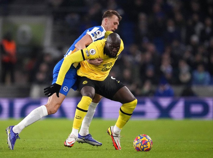 Tak ada pemenang dalam laga Brighton & Hove Albion vs Chelsea. The Blues unggul melalui Hakim Ziyech, namun dibalas Brighton lewat Adam Webster. Skor akhir 1-1.