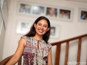 Harapan Nadine Kaiser untuk Susi Air Harapan Nadine Kaiser untuk Susi Air