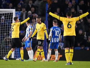 Teka-teki Gol Hakim Ziyech: Tiada Selebrasi, Tanpa Ekspresi