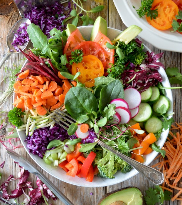 Komitmen raw food diet/Foto: Unsplash.com/Nadine Primeau Komitmen raw food diet