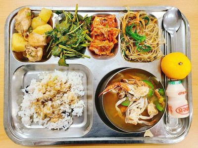 Komplet! Begini 10 Menu Makan Siang di Sekolah di Berbagai Negara