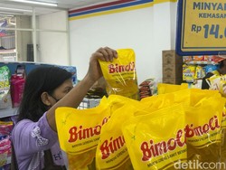 Harga Minyak Goreng di Alfamart & Indomaret Hari Ini: Turun Terus!