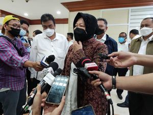 Risma Ngaku Tak Tahu Isi WA Sekjen Kemensos ke Ace yang Berujung Pengusiran Risma Ngaku Tak Tahu Isi WA Sekjen Kemensos ke Ace yang Berujung Pengusiran