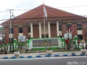 Di Sidang Besok, Anak Kiai Ini Minta Status Tersangka Pencabulan Dicabut
