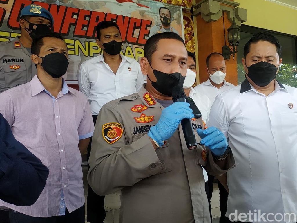 Diduga Depresi, WN Inggris di Bali Aniaya Diri Sendiri hingga Tewas Diduga Depresi, WN Inggris di Bali Aniaya Diri Sendiri hingga Tewas