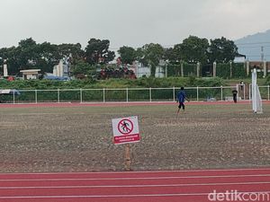 Berumput Impor, Stadion RAA Adiwijaya Garut Tampung 14 Ribu Penonton Berumput Impor, Stadion RAA Adiwijaya Garut Tampung 14 Ribu Penonton