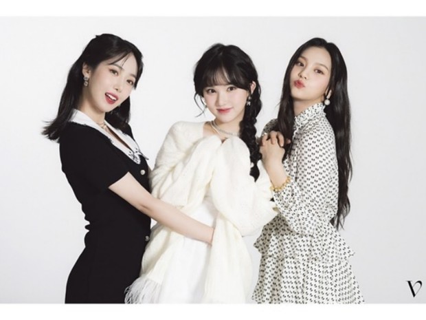 VIVIZ 2022 Season's Greeting [VIVIZ Diary]