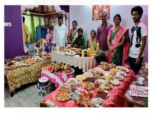 Wow! Keluarga Mertua Ini Siapkan 365 Makanan untuk Sambut Calon Menantu Wow! Keluarga Mertua Ini Siapkan 365 Makanan untuk Sambut Calon Menantu