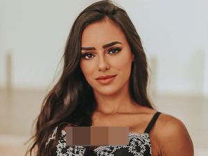 10 Potret Bruna Biancardi, Pacar Cantik Neymar yang Baru Dikenalkan ke Publik 10 Potret Bruna Biancardi, Pacar Cantik Neymar yang Baru Dikenalkan ke Publik