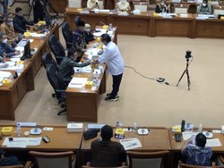 Drama DPR Usir Tamu Rapat: Dari Komnas Perempuan Hingga Anak Buah Risma