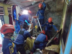 Air Sumur Warga Cibinong Bogor Keluarkan Bau Tak Sedap, Ini Penyebabnya