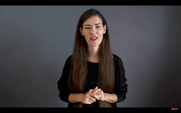 Foto: youtube.com/Justine Leconte Officiel YouTube channel Justine Leconte/