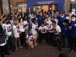 Yel-yel Dukung Bayu Airlangga Menggema di Arena Musda Demokrat Jatim