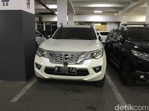 Bapenda DKI Cek Mobil Arteria Dahlan yang Tunggak Pajak Rp 10,8 Juta Bapenda DKI Cek Mobil Arteria Dahlan yang Tunggak Pajak Rp 10,8 Juta