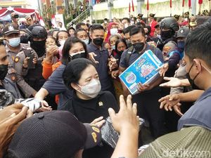 Ikut Berebut Kaus Puan, Pedagang Pasar Legi Solo: Tidak Kenal