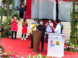 Resmikan Pasar Legi Solo, Puan Maharani Singgung Bangunan Tempias