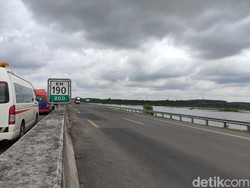 Menjajal Tol Terpanjang di RI, Bergelombang tapi Nyaman, Asal...