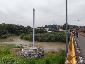 Misteri Tugu Soeharto, Jadi Tempat Kungkum Ngalap Berkah di Semarang Misteri Tugu Soeharto, Jadi Tempat Kungkum Ngalap Berkah di Semarang