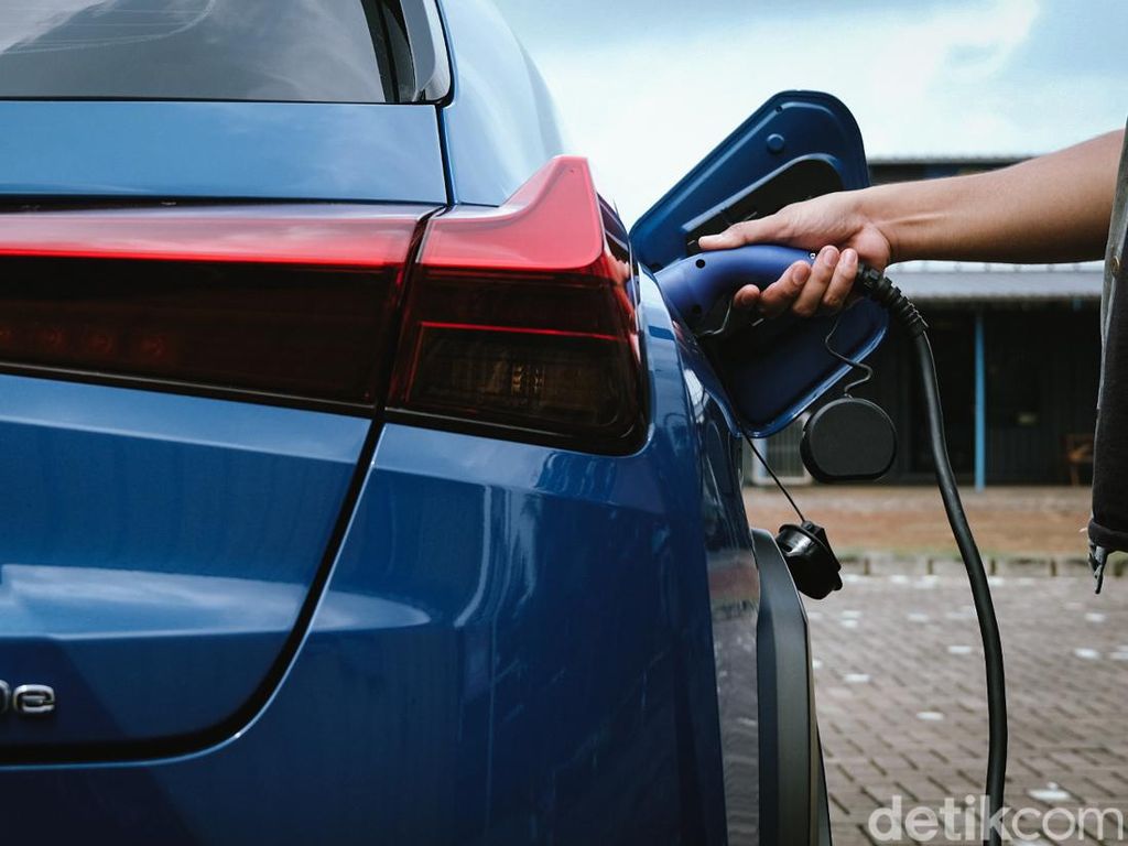 Urusan Mobil Listrik di Indonesia, Merek Jepang Kalah Selangkah dari China-Korea Urusan Mobil Listrik di Indonesia, Merek Jepang Kalah Selangkah dari China-Korea