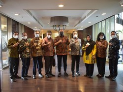 Andre Fasilitasi Pemprov Sumbar-BNI Ruislag GOR Agus Salim yang Mangkrak 38 Tahun