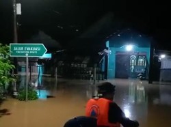 Banjir Rendam 145 Rumah di Jombang Setinggi 2 Meter, Puluhan Warga Mengungsi