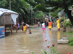 Banjir Satu Desa di Jombang Surut, 700 Rumah Terdampak-39 Warga Mengungsi