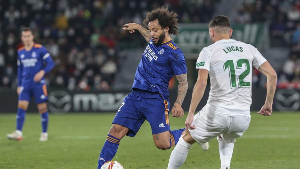 Elche Vs Real Madrid: Marcelo Bikin Pemain Lawan Jatuh Berlutut
