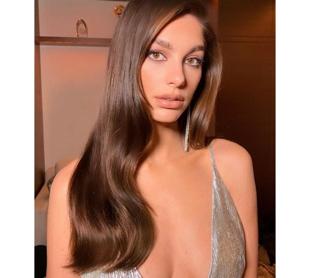 Gaya rambut rulus dan halus/Foto: Instagram.com/chadwoodhair tren gaya rambut wanita 2022 yang bakal mendominasi