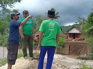Jembatan di Lereng Argopuro Probolinggo Putus Diterjang Luapan Sungai