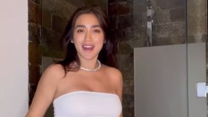Potret Terbaru Jessica Iskandar Pamer Baby Bump, Viral Joget di Kamar Mandi