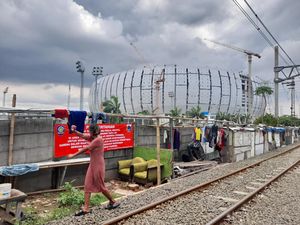 PDIP Minta Pemprov DKI Tak Asal Gusur Bedeng Belakang JIS