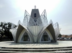Ada Masjid Unik Mirip Bunga Mekar di Majalengka, Ini Penampakannya