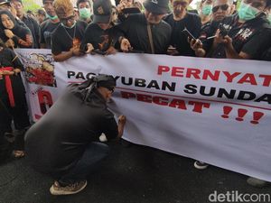 Tuntutan Minta Arteria Dahlan Dipecat PDIP Datang dari Cianjur-Sukabumi