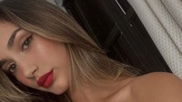 Ini adalah Nicole McPherson, seorang model yang kini menjalin asmara dengan Chicharito. Foto: Dok. Instagram @nicolemcphersn