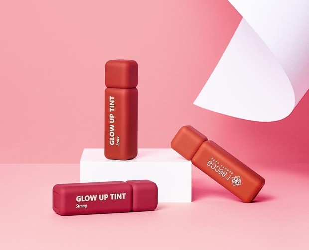 rekomendasi lip tint glossy untuk menciptakan tampilan glossy lips