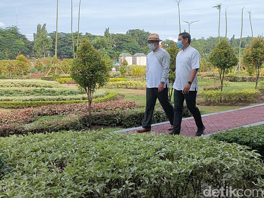 Saat Ridwan Kamil Mengunjungi Taman Brantas Kediri yang Diarsitekinya