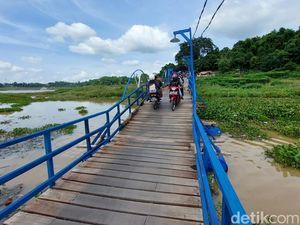 Sempat Patah, Jembatan Cihampelas Kembali Dibuka Sempat Patah, Jembatan Cihampelas Kembali Dibuka