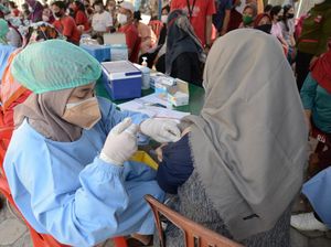 Vaksinasi Jadi Tameng Utama Buat Parekraf Hadapi Omicron