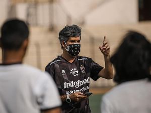 Pelatih Bali United Akui PSM Makassar Lawan Kuat, Tak Target Banyak Gol Pelatih Bali United Akui PSM Makassar Lawan Kuat, Tak Target Banyak Gol